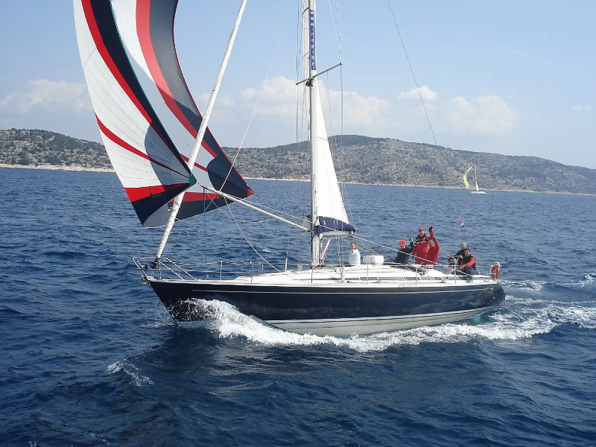 Grand Soleil 43