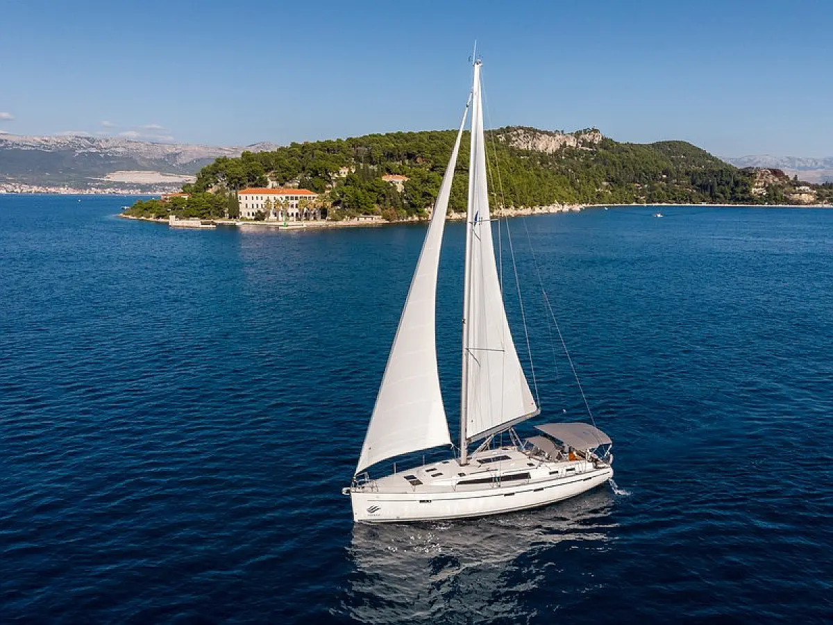 Bavaria Cruiser 51