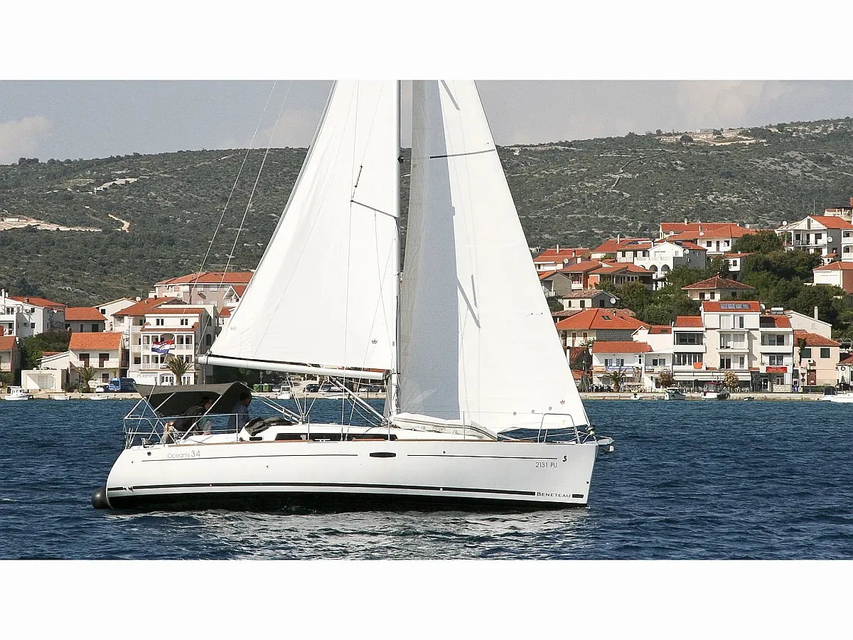 Oceanis 34