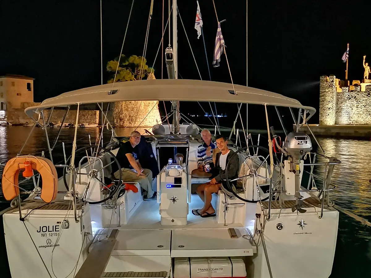 Sun Odyssey 440