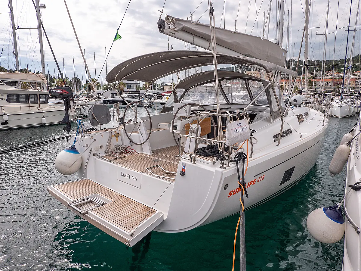 Hanse 418