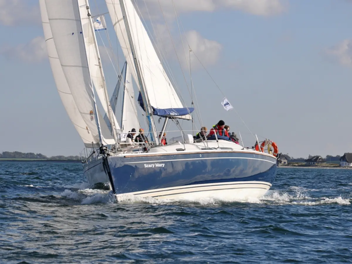 Hanse 370