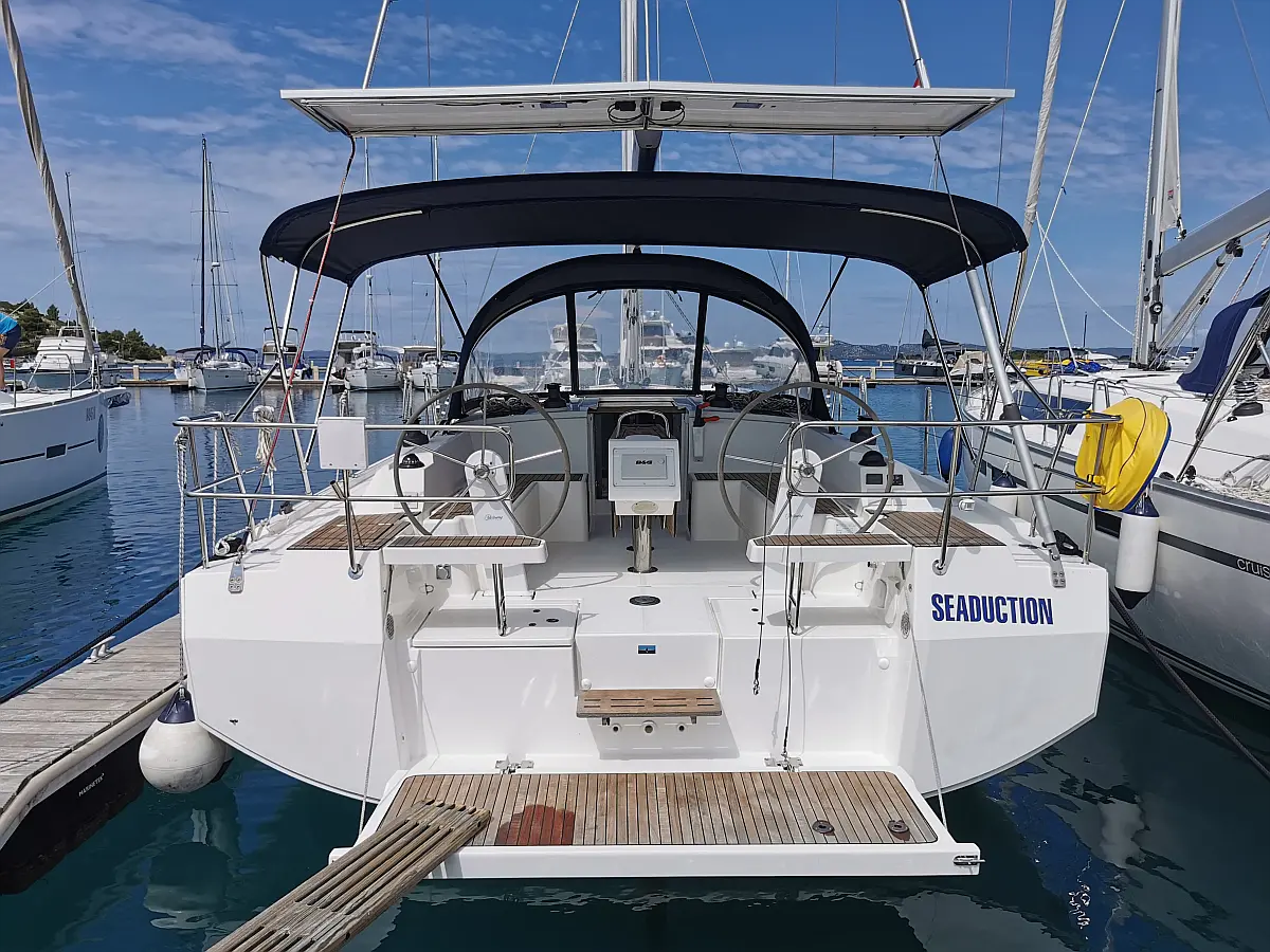 Bavaria C42