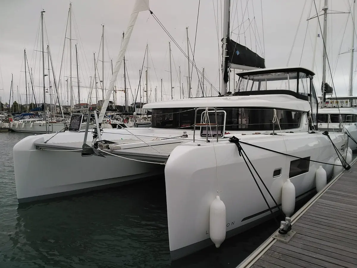 Lagoon 42 Premium A/C