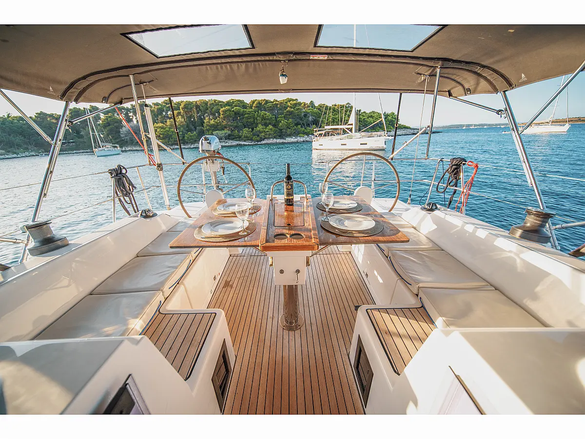 Bavaria C42