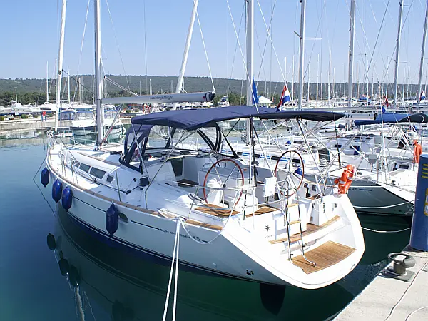 Sun Odyssey 45