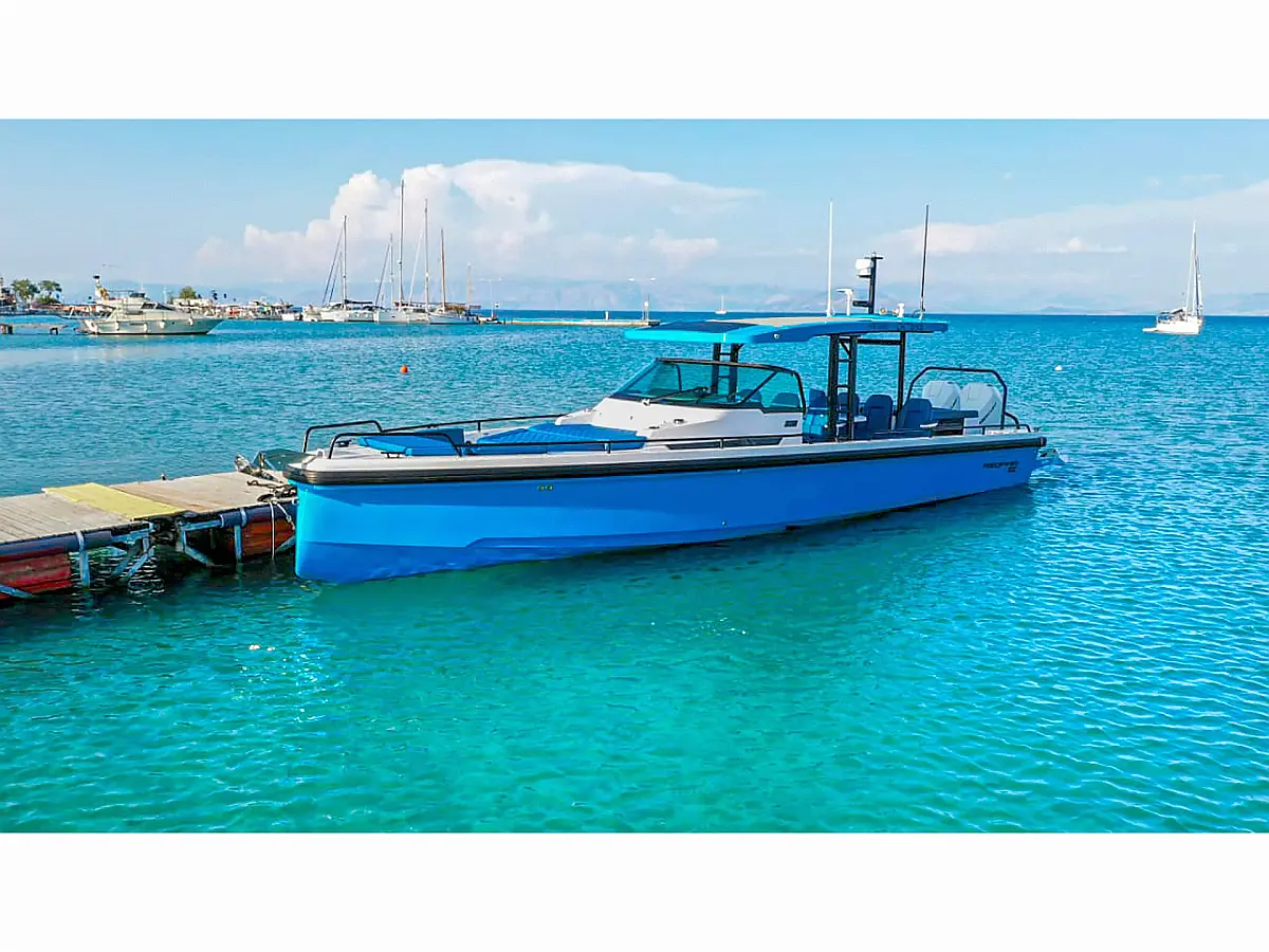 Axopar 37 Sun Top (1 cabin)