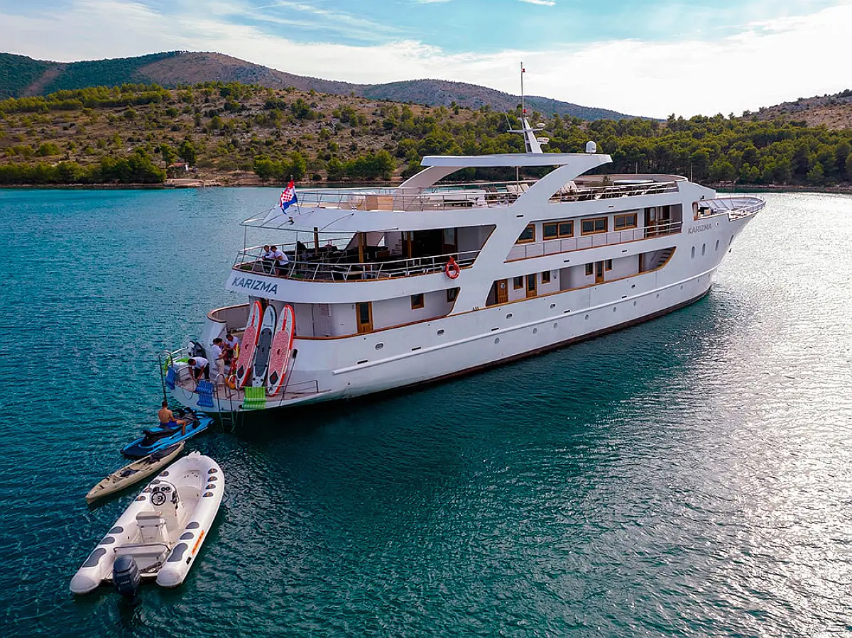 Motoryacht Karizma
