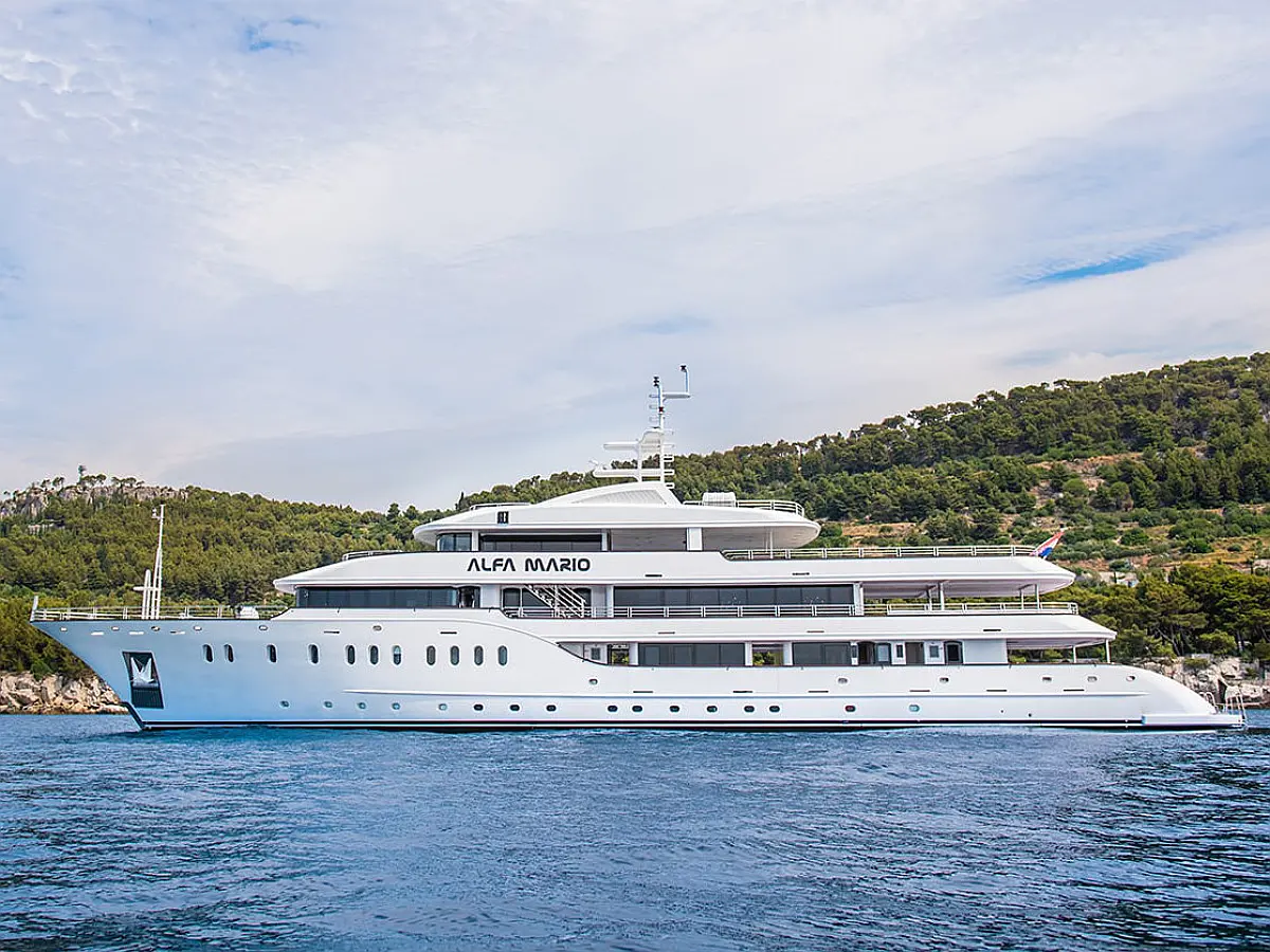 Motoryacht Alfa Mario