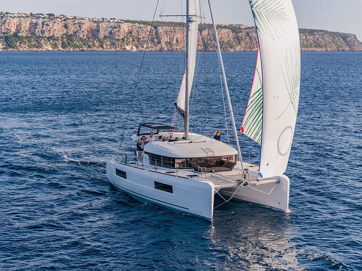 Lagoon 40