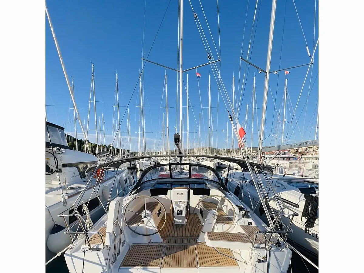 Hanse 418