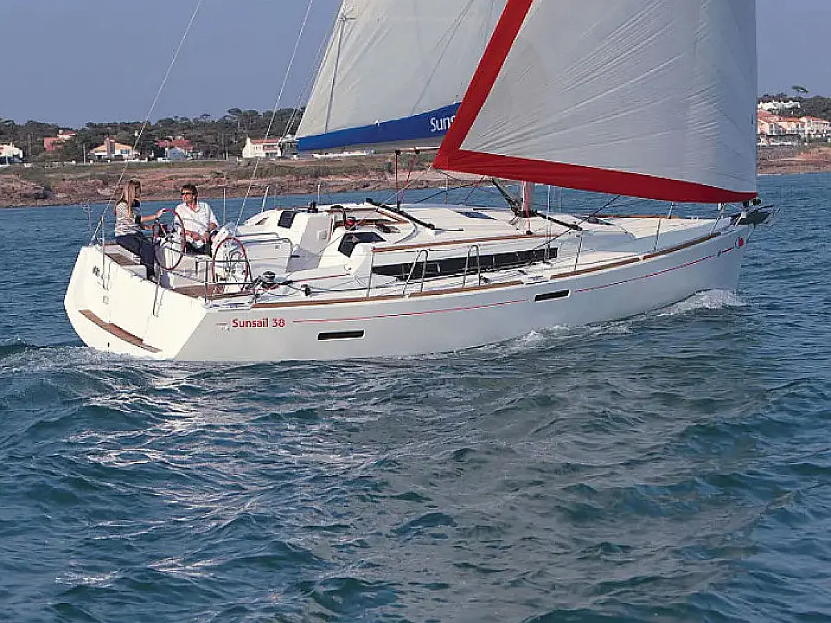 Sunsail 38