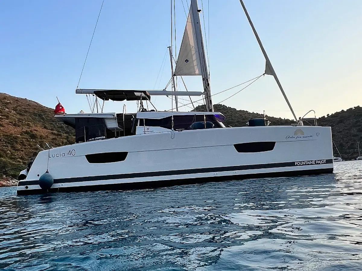 Lucia 40