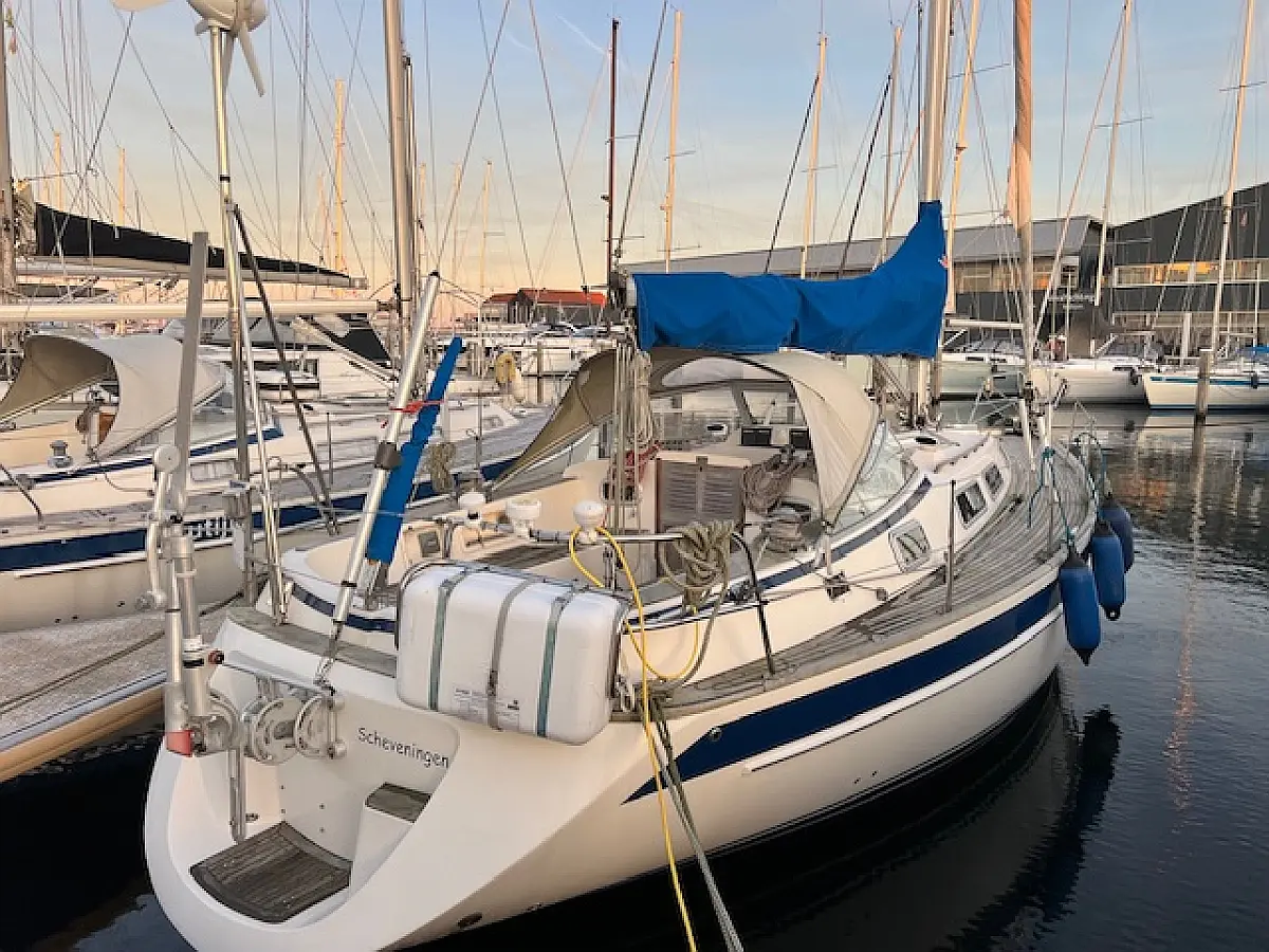 Halberg Rassy 34