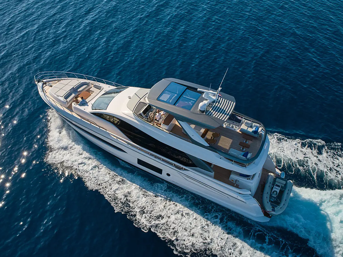 Azimut 78 Fly