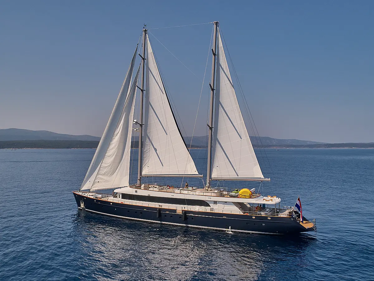 Luxury Sailing Yacht - Dalmatino