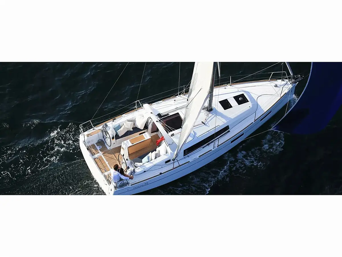 Oceanis 35
