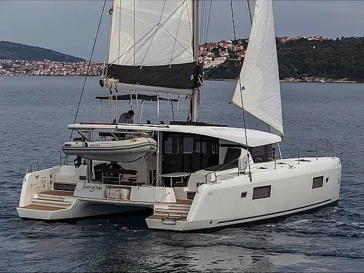 Lagoon 42