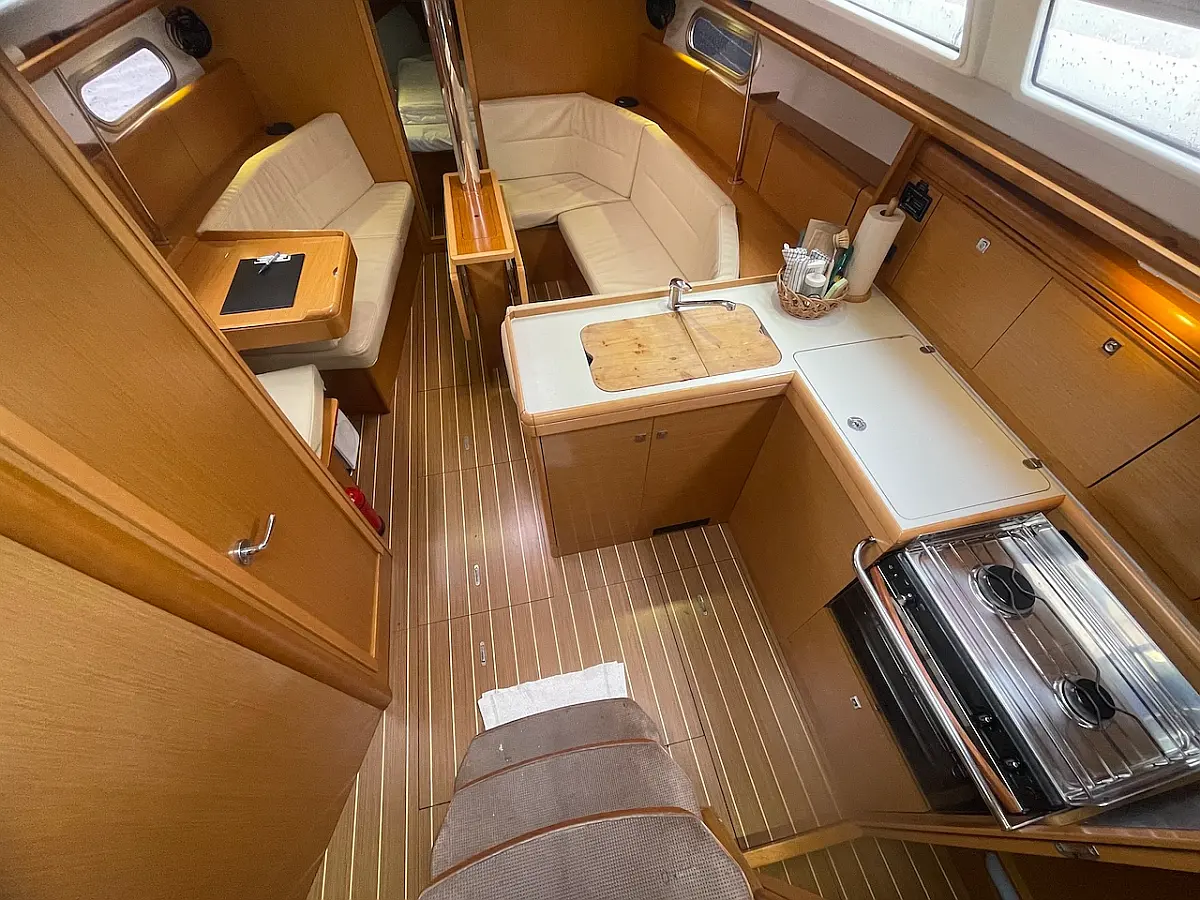 Sun Odyssey 36i - 