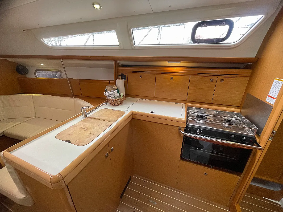 Sun Odyssey 36i - 