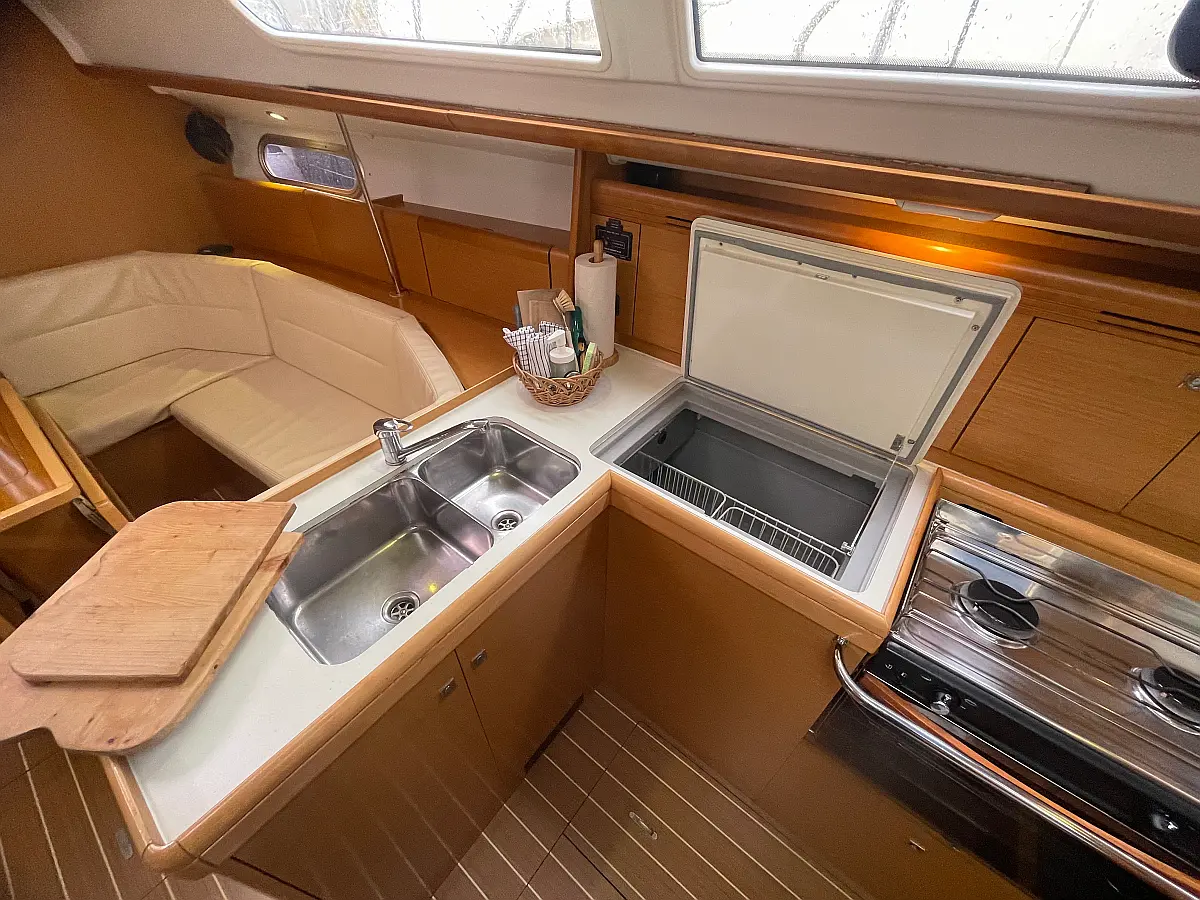Sun Odyssey 36i - 