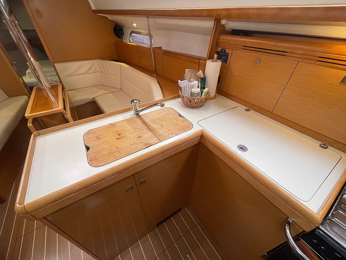 Sun Odyssey 36i - 