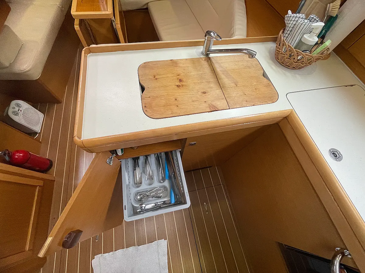 Sun Odyssey 36i - 