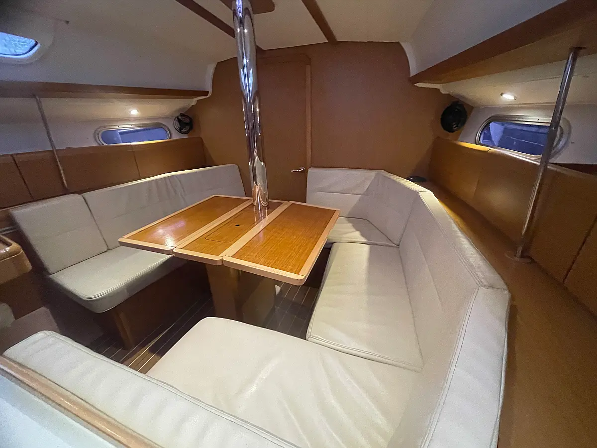 Sun Odyssey 36i - 