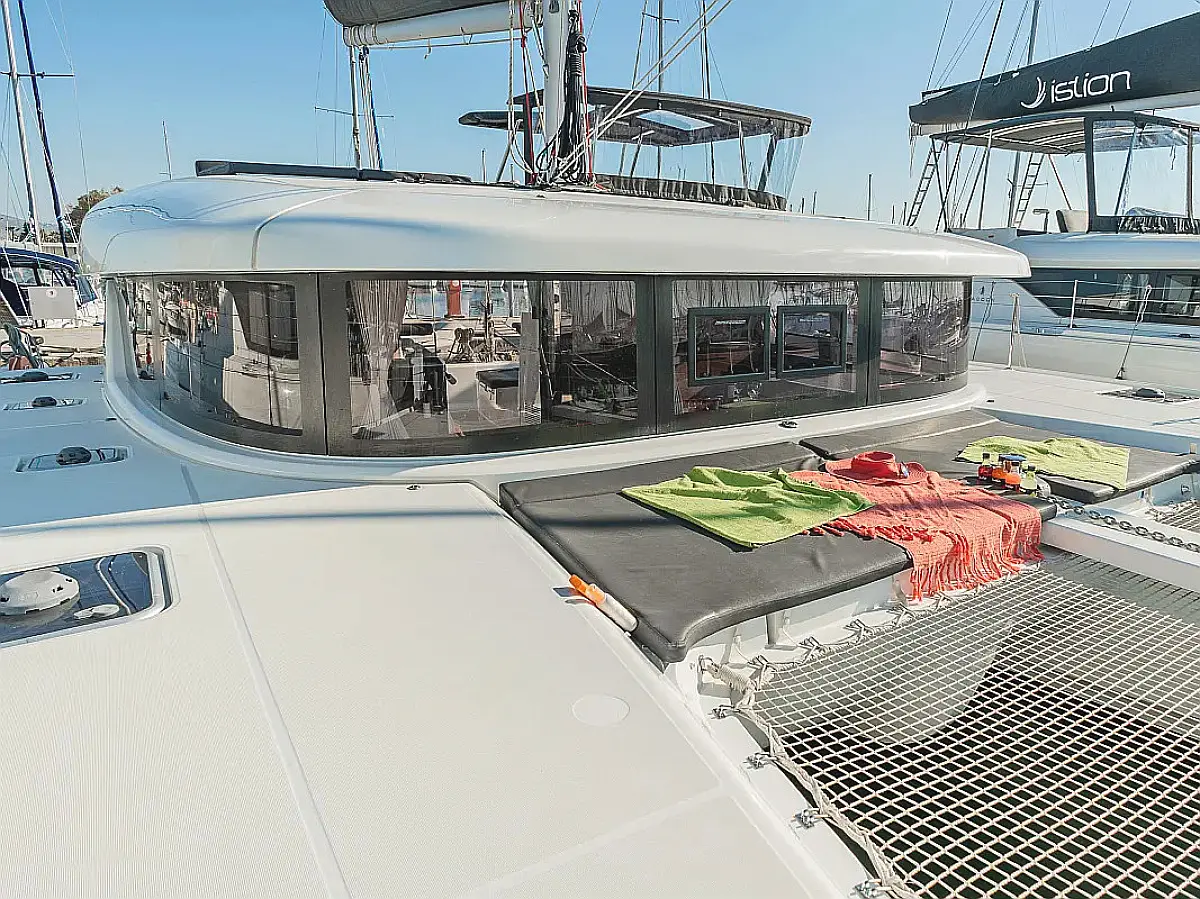 Lagoon 42