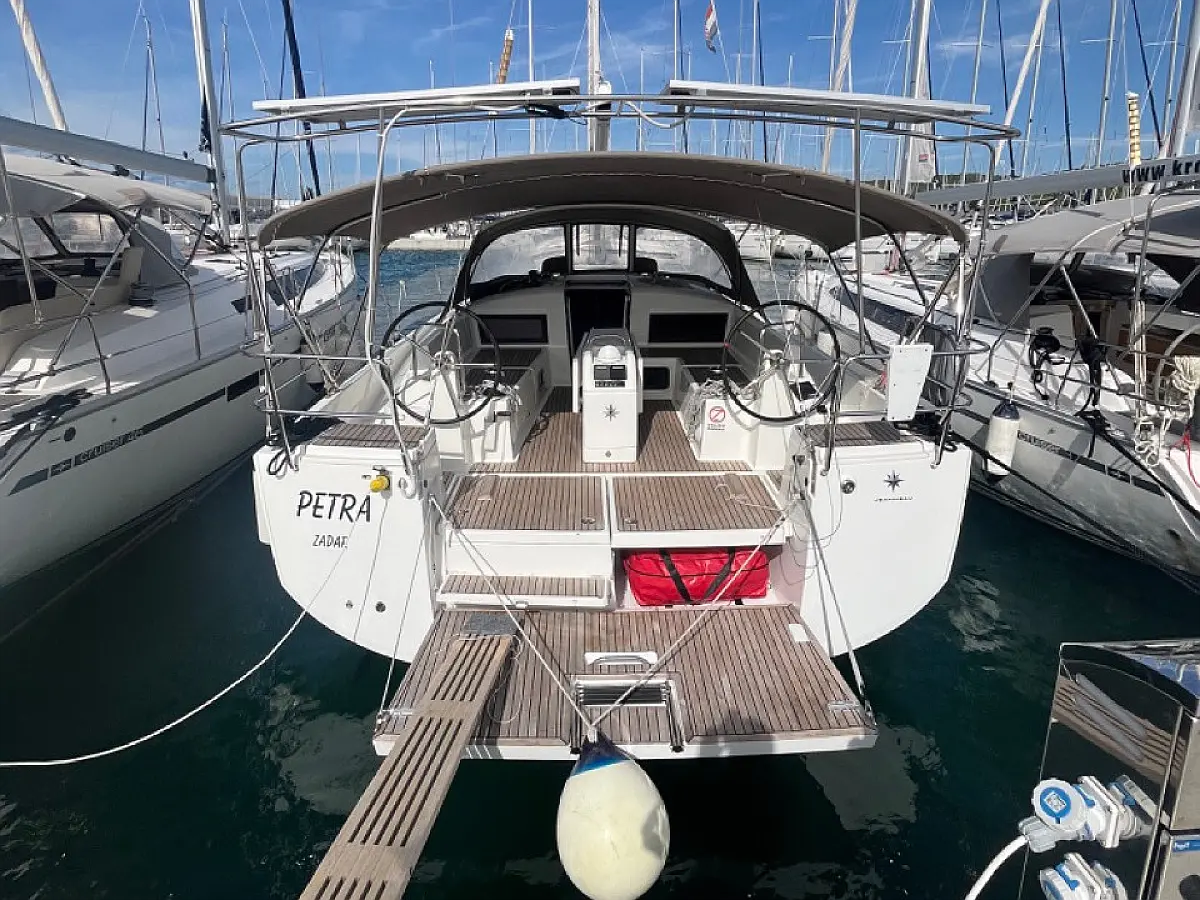 Sun Odyssey 440