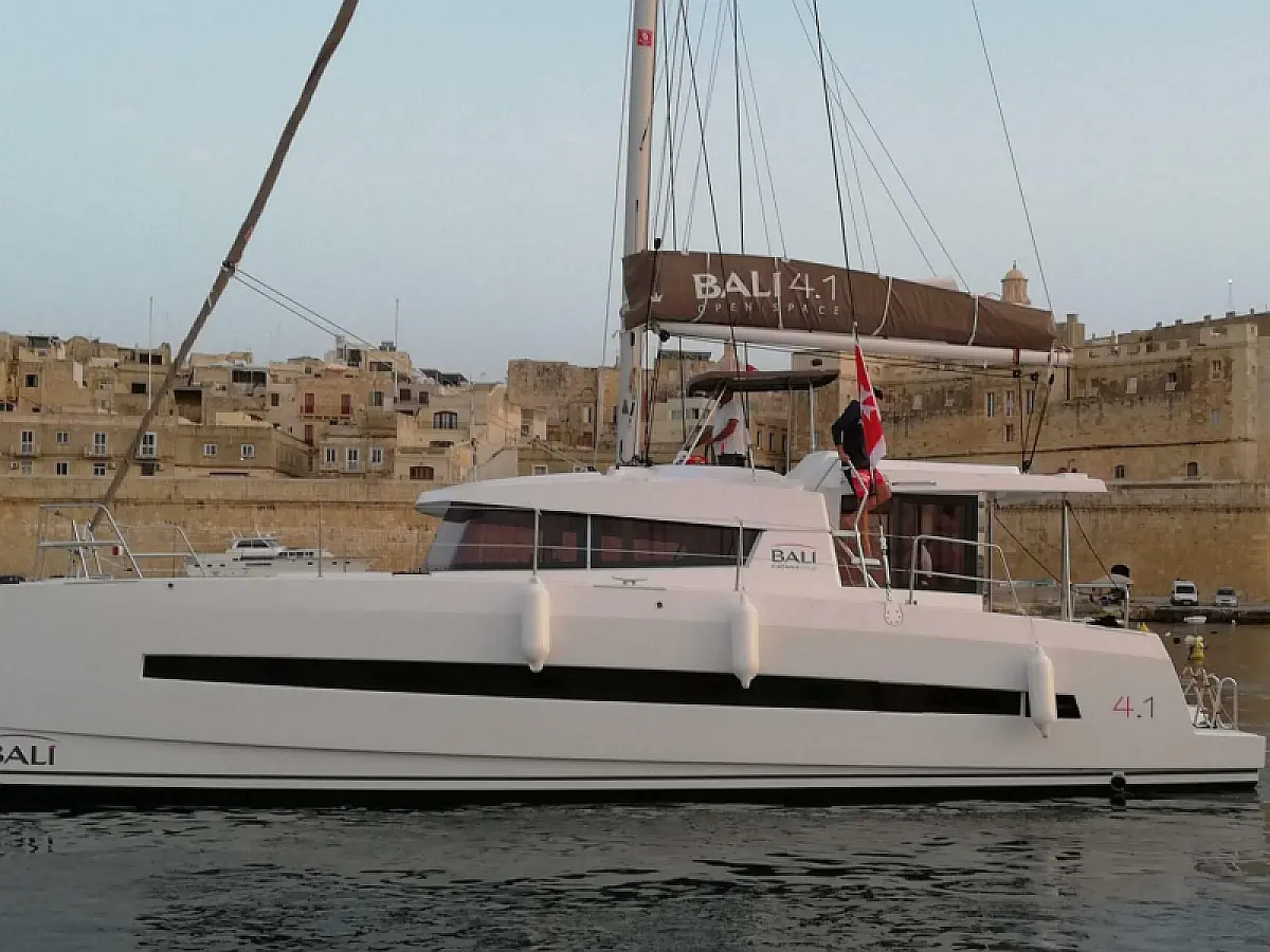 Bali 4.1 (4 cab.)