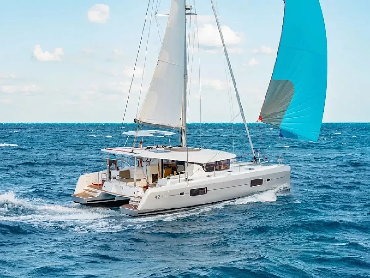 Lagoon 42
