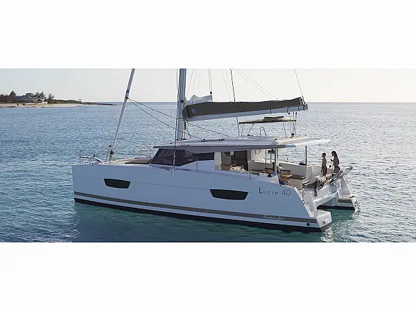Lucia 40