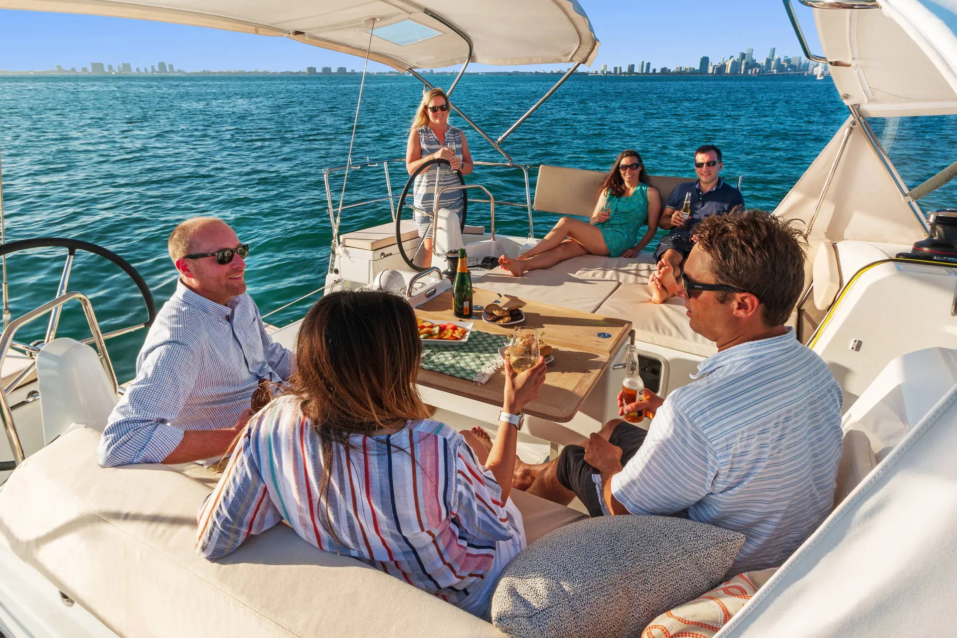 Najem jadrnice in katamarana